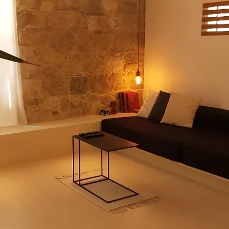 Apartment Palace