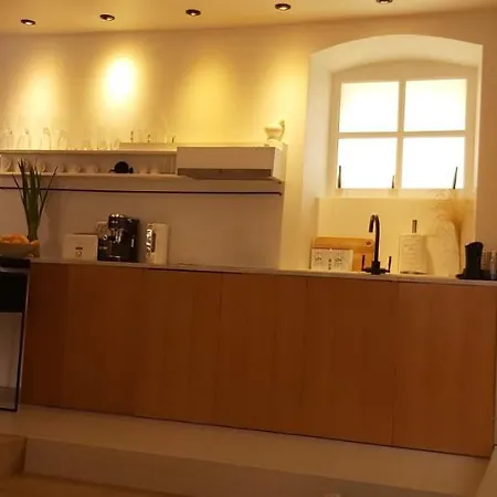 Apartment Palace